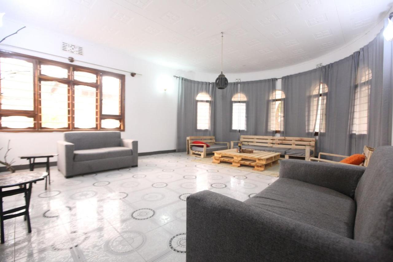 Bed and Breakfast Safari Adventures-House Аруша Экстерьер фото