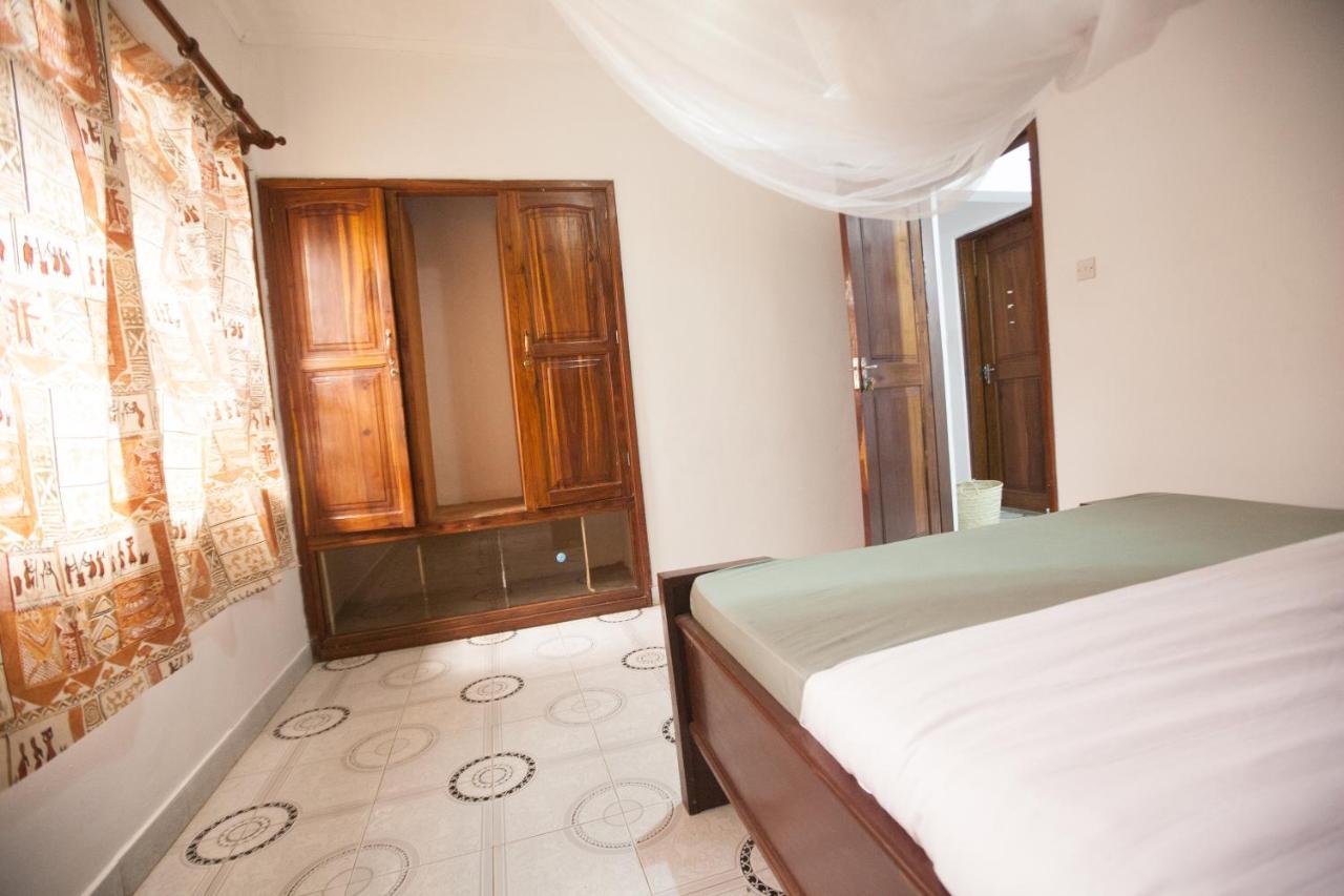 Bed and Breakfast Safari Adventures-House Аруша Экстерьер фото