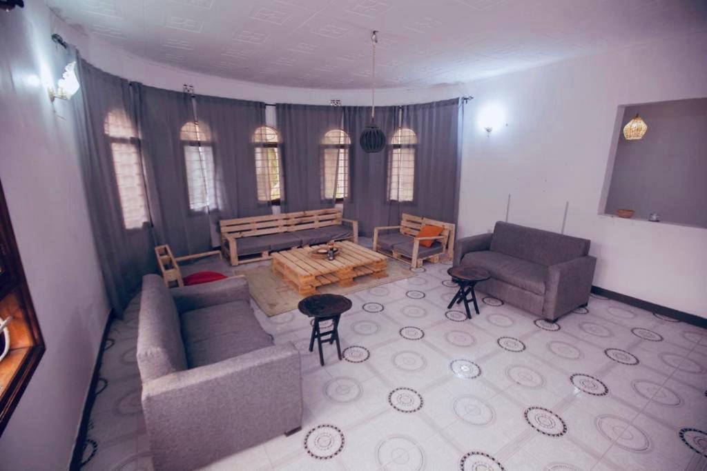 Bed and Breakfast Safari Adventures-House Аруша Экстерьер фото