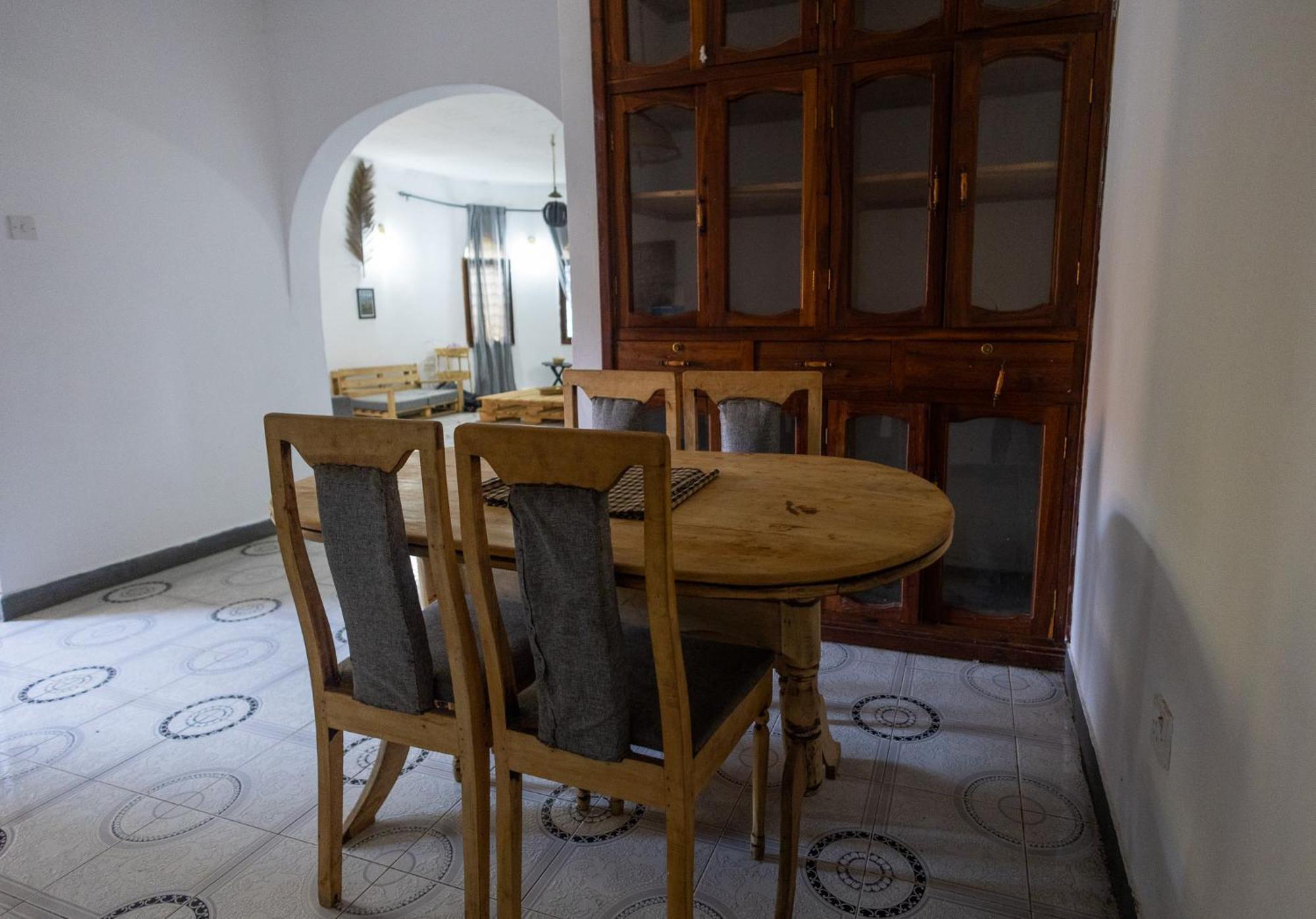 Bed and Breakfast Safari Adventures-House Аруша Экстерьер фото