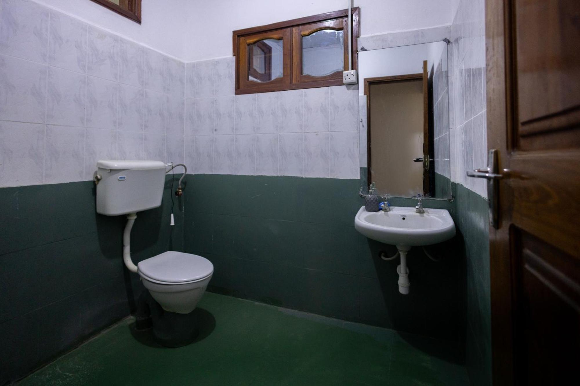 Bed and Breakfast Safari Adventures-House Аруша Экстерьер фото