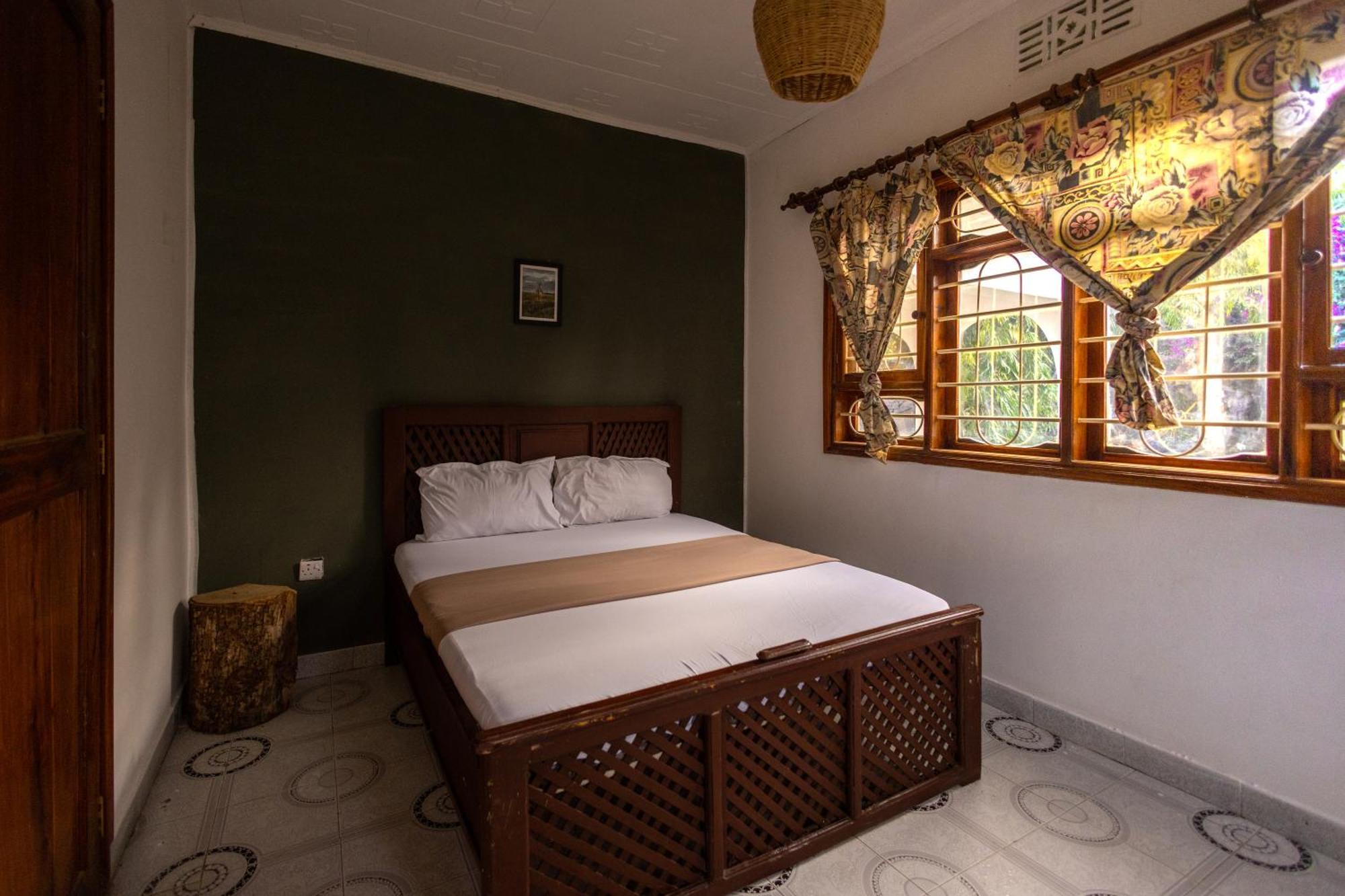 Bed and Breakfast Safari Adventures-House Аруша Экстерьер фото